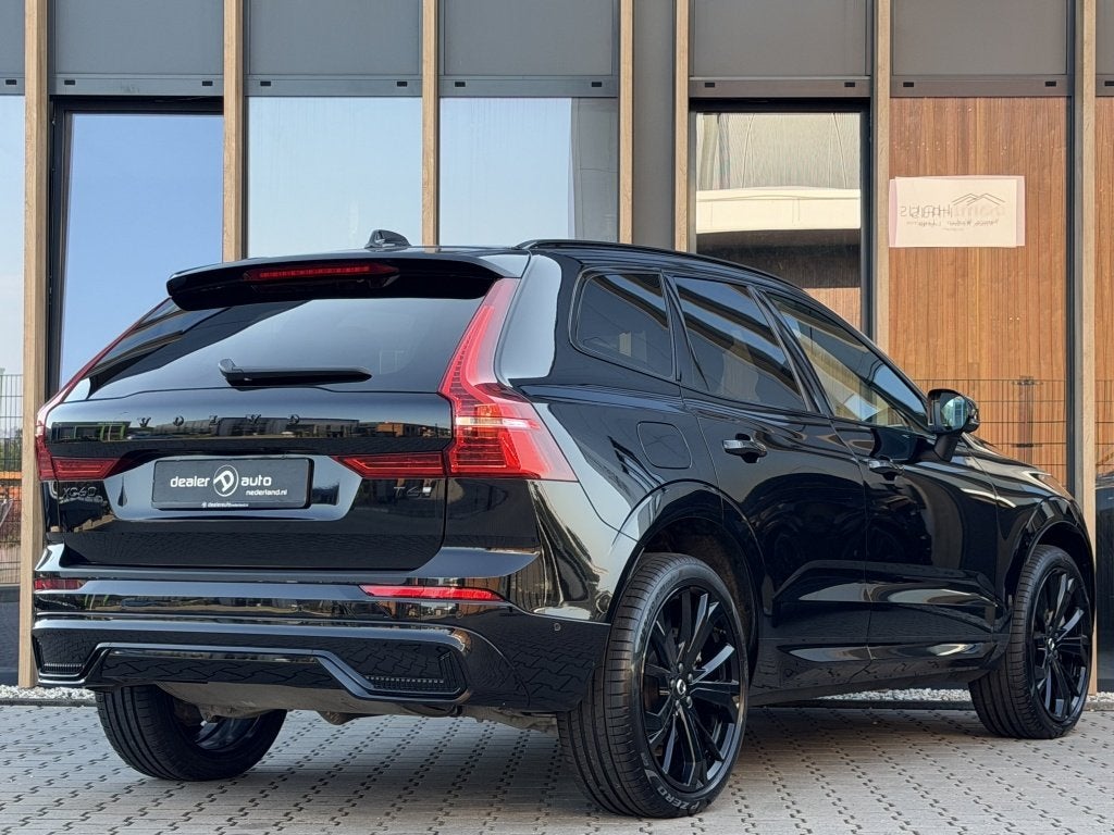 Volvo XC60 2.0 T6 AWD Dark | Panoramadak | Head-up | H&K | S, Auto's, Volvo, Automaat, Gebruikt, 4 cilinders, 1969 cc