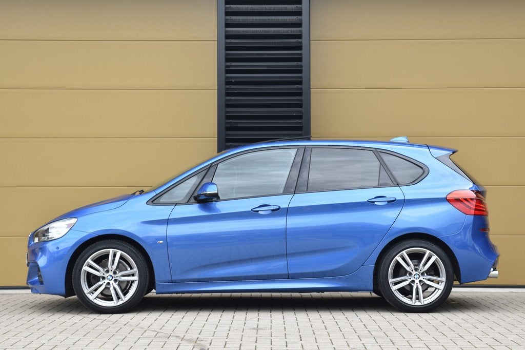 BMW 2 Serie Active Tourer 220i M Sport * Comforttoegang * Pa, Auto's, BMW, 1998 cc, 730 kg, Gebruikt, Met garantie (alle)