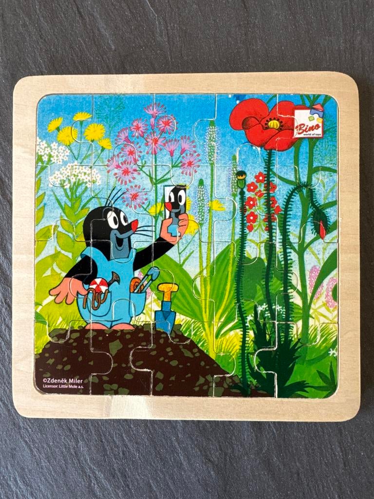 Houten puzzel het Molletje (Krtek) van Bino, 2 tot 4 jaar, Gebruikt, 10 tot 50 stukjes, Ophalen of Verzenden