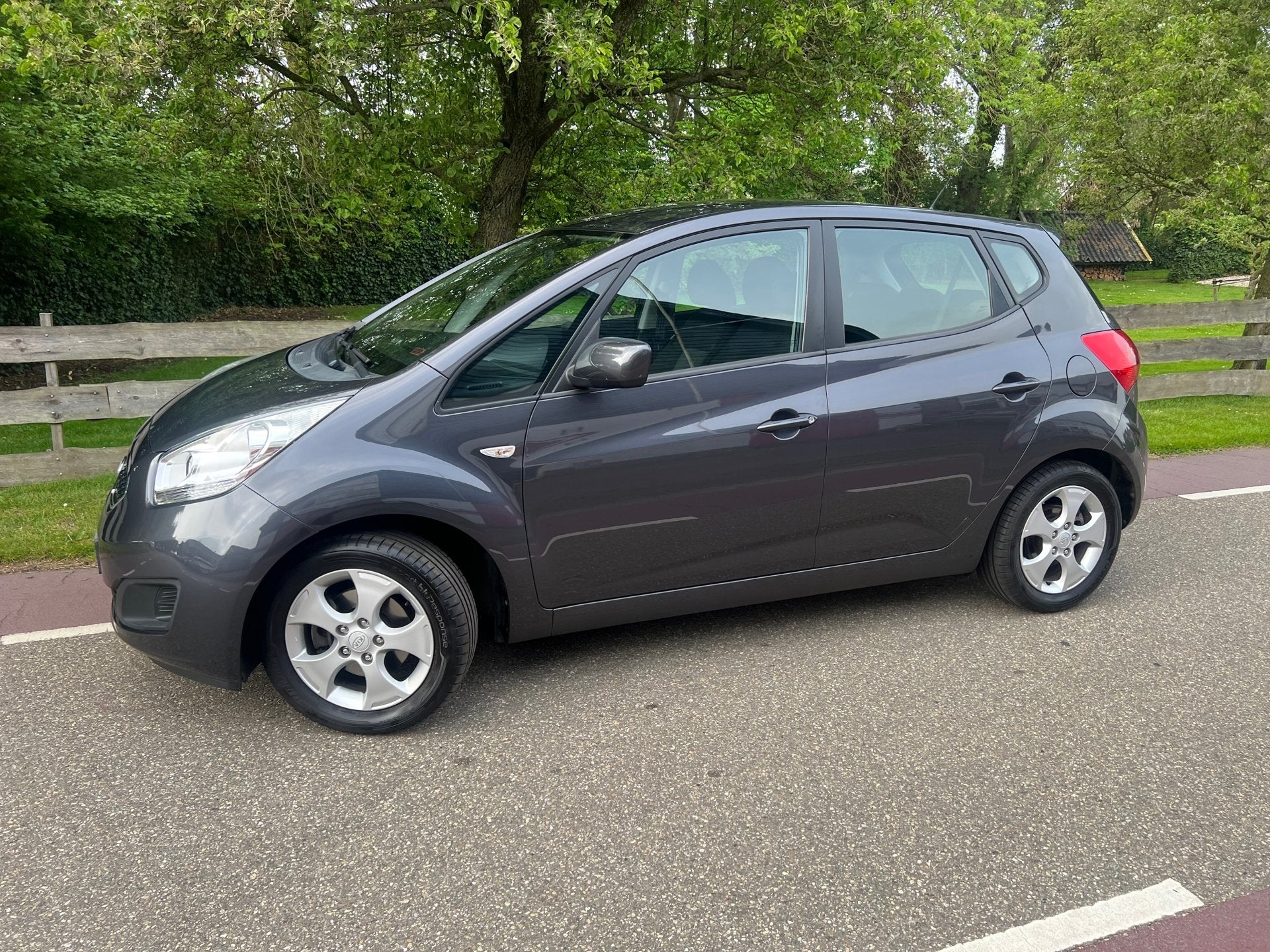 Kia Venga 1.6 CVVT X-tra Airco 58.898 KM, Auto's, Voorwielaandrijving, Euro 5, Gebruikt, 4 cilinders