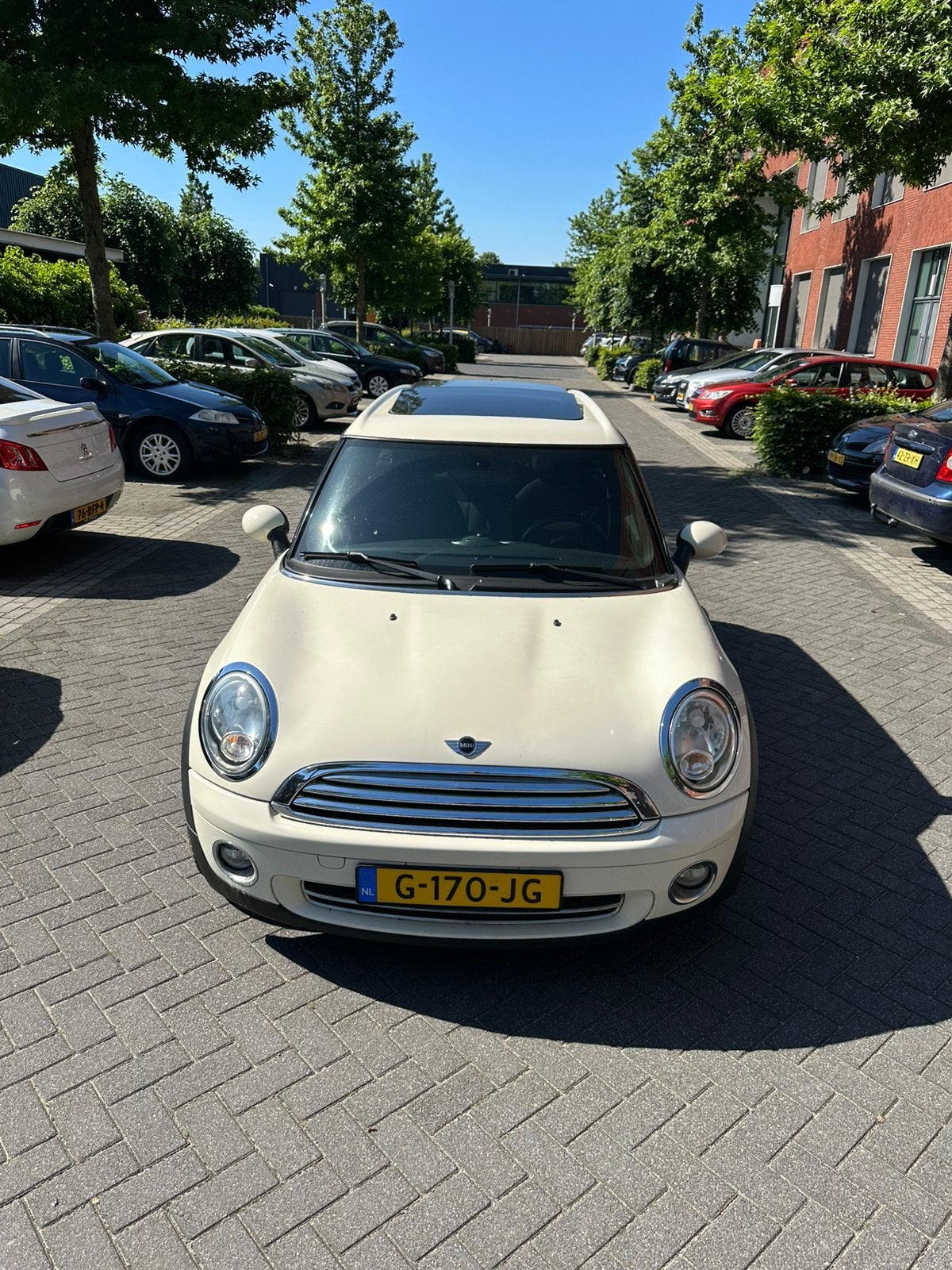 Mini Clubman 1.4 ONE 2009 Wit, Voorwielaandrijving, Clubman, 4 stoelen, Stationwagon