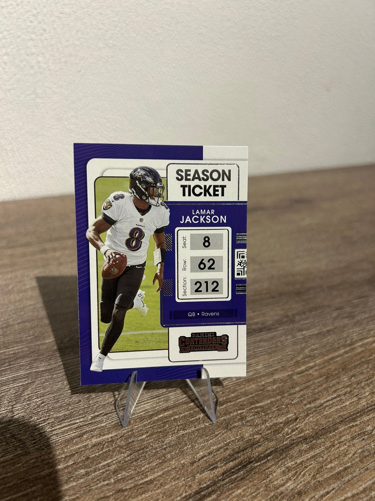 Lamar Jackson 2021 Panini Contenders Football #7 Baltimore, Ophalen of Verzenden, Zo goed als nieuw, Buitenlandse clubs, Poster, Plaatje of Sticker