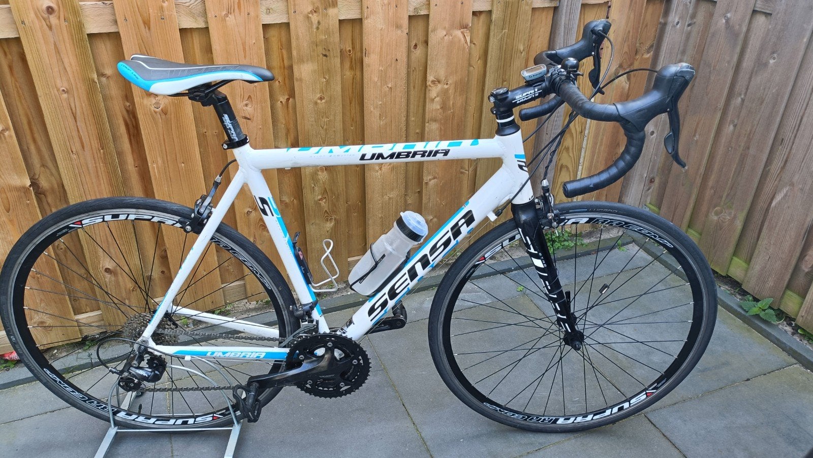 Sensa Umbria – Dames & Heren – Maat 56 cm, Fietsen en Brommers, 28 inch, Velgrem, Aluminium, Zo goed als nieuw