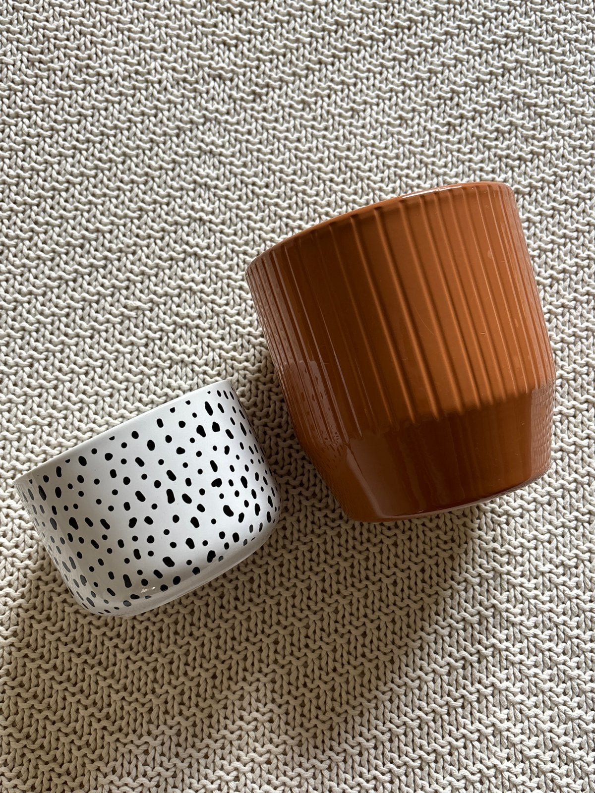 Twee mooie plant bloempotten als nieuw, Ophalen, Zo goed als nieuw, Rond, Aardewerk