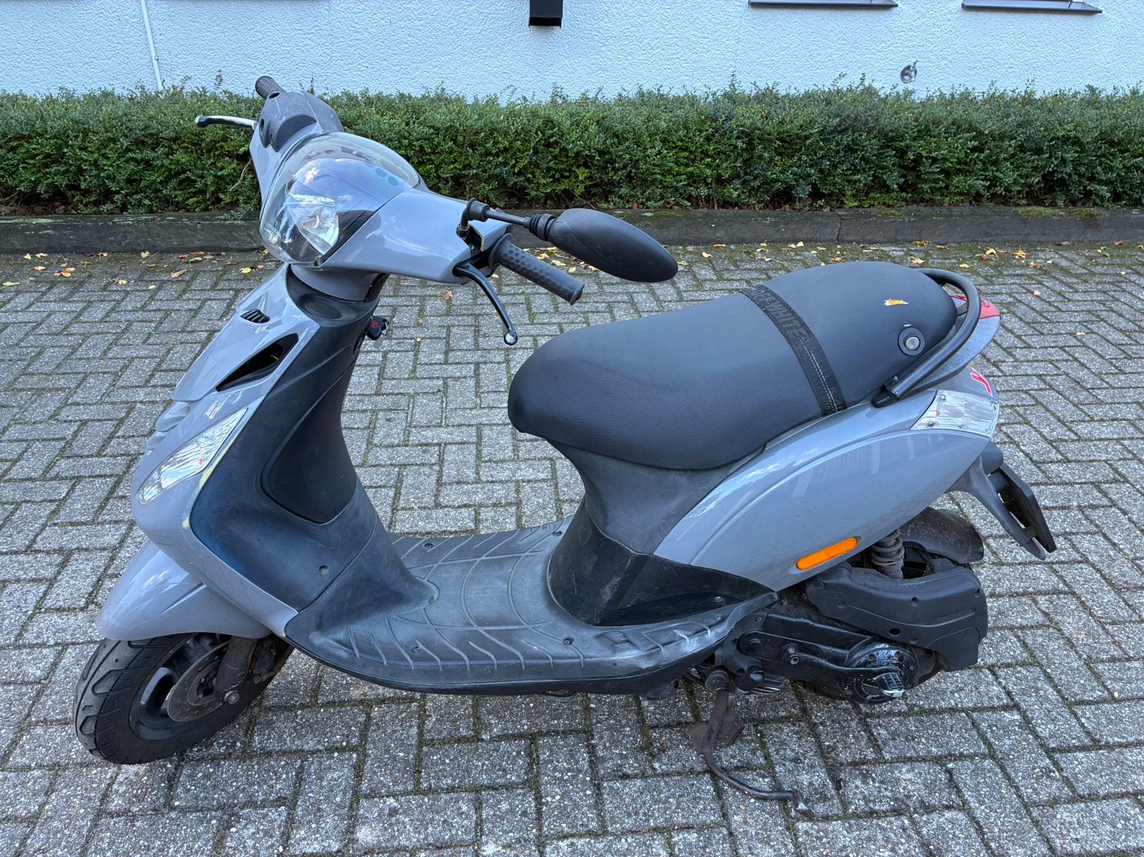 Piaggio Zip met wok, Fietsen en Brommers, Ophalen, Zip, Zo goed als nieuw, Benzine