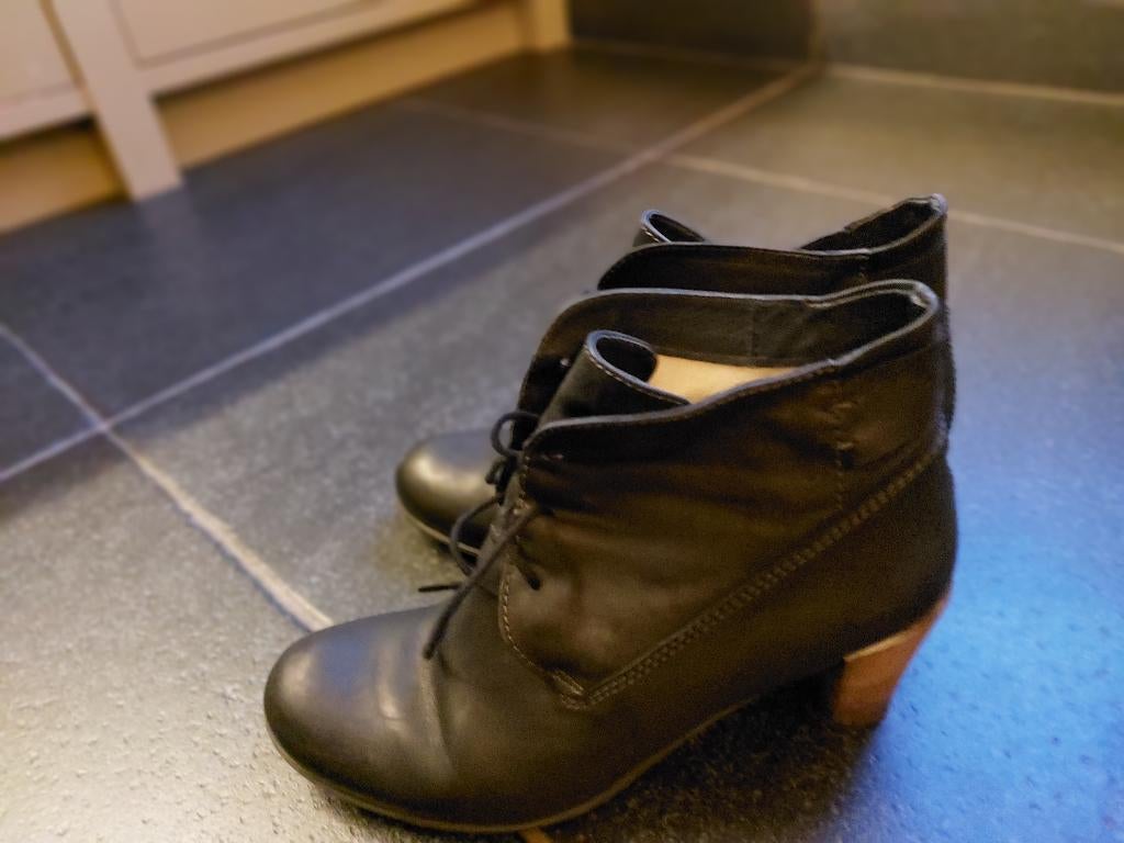 wolky enkellaarsjes maat 42, Kleding | Dames, Schoenen, Wolky, Zwart, Lage of Enkellaarzen, Ophalen of Verzenden