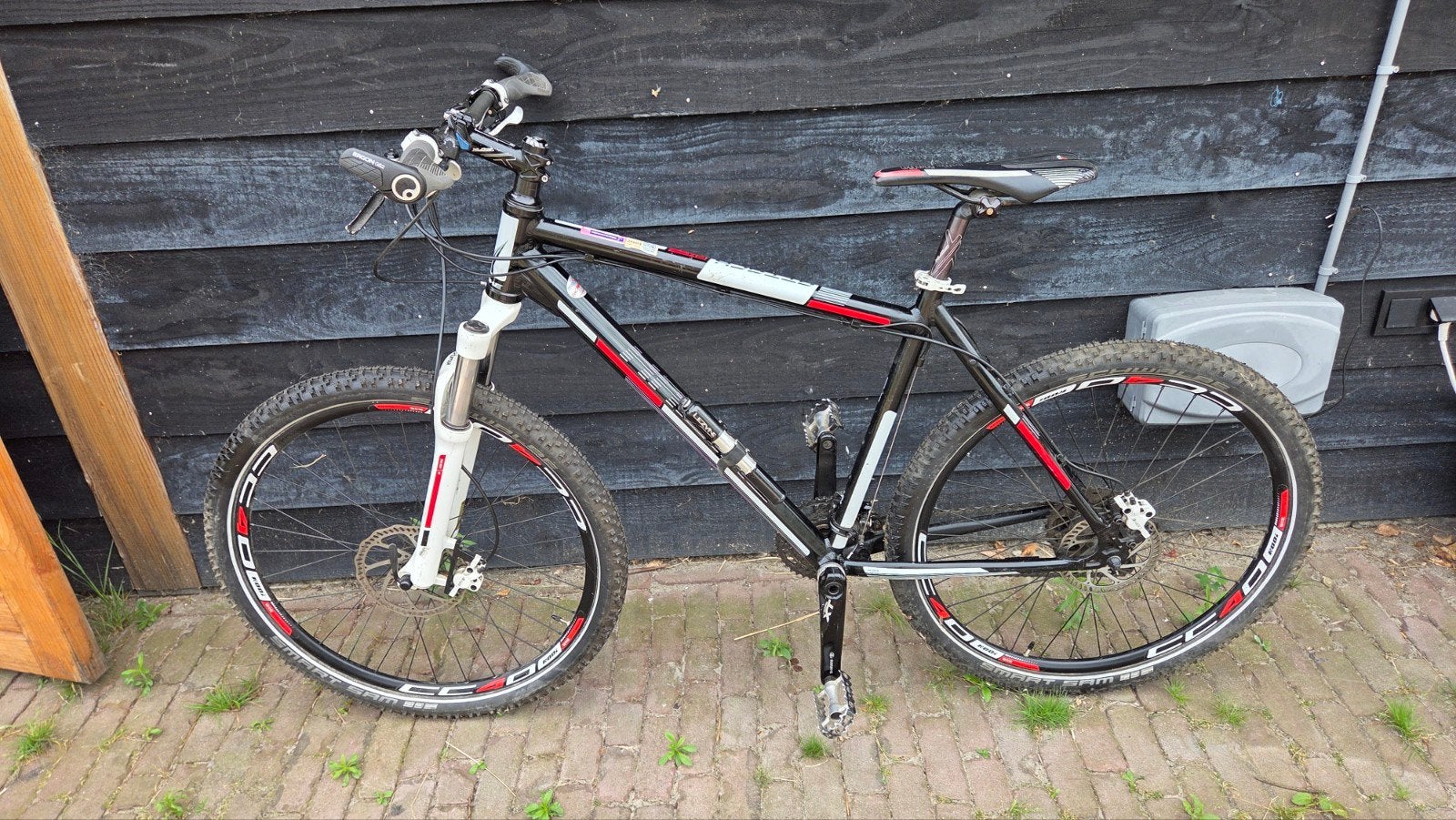 Haibaike Attack 26 inch mountainbike - Zeer goede staat, Fietsen en Brommers, Fietsen | Mountainbikes en ATB, Ophalen