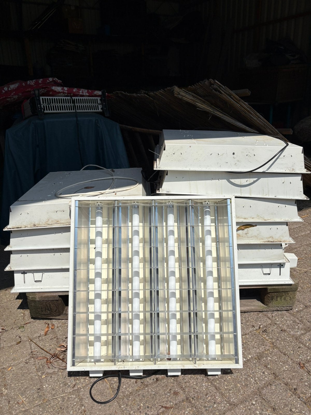 11 stuks TL bakken 60x60, Ophalen, Gebruikt, Minder dan 50 watt