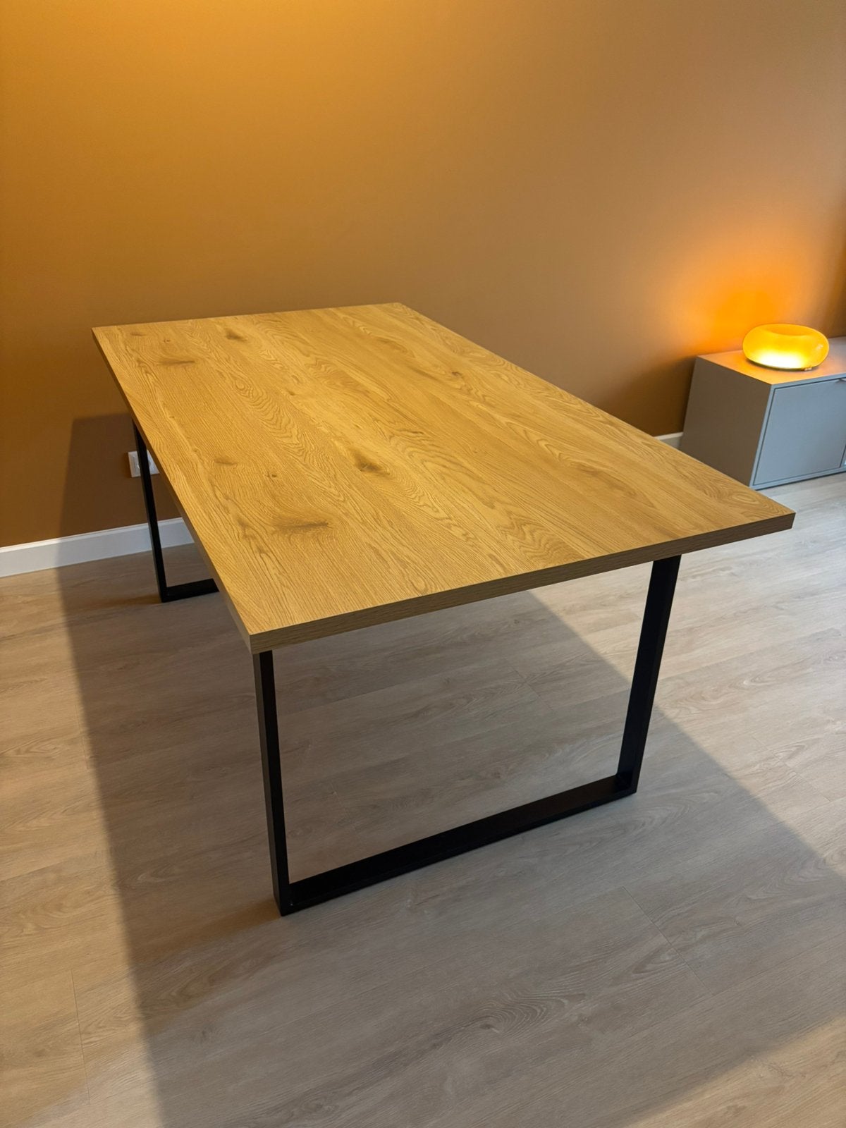 Nette en stevige tafel van 160 - 90 cm, Huis en Inrichting, Ophalen, 50 tot 100 cm, Zo goed als nieuw, 150 tot 200 cm