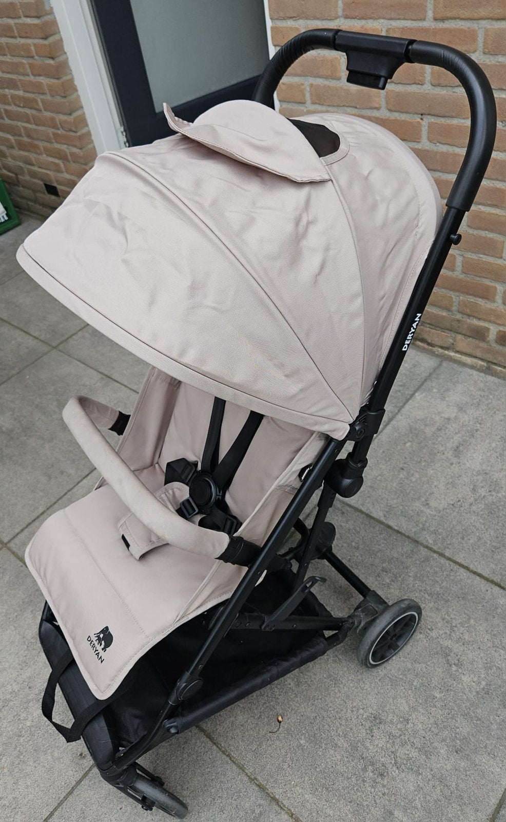 Buggy van Deryan, Kinderen en Baby's, Buggy's, Ophalen, Zo goed als nieuw