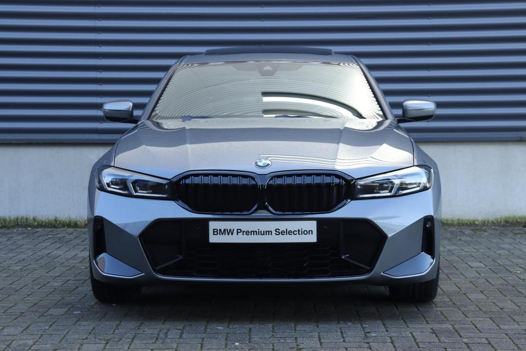 BMW 3-serie Sedan 320i | M Sportpakket Pro | Panodak | Harma, Automaat, 1998 cc, Gebruikt, 4 cilinders