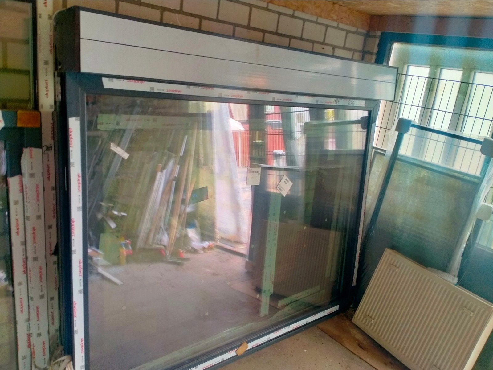 Kunstof Raam met glas en rolluik elektrische, Ophalen, Kunststof, Inclusief glas, 225 cm of meer
