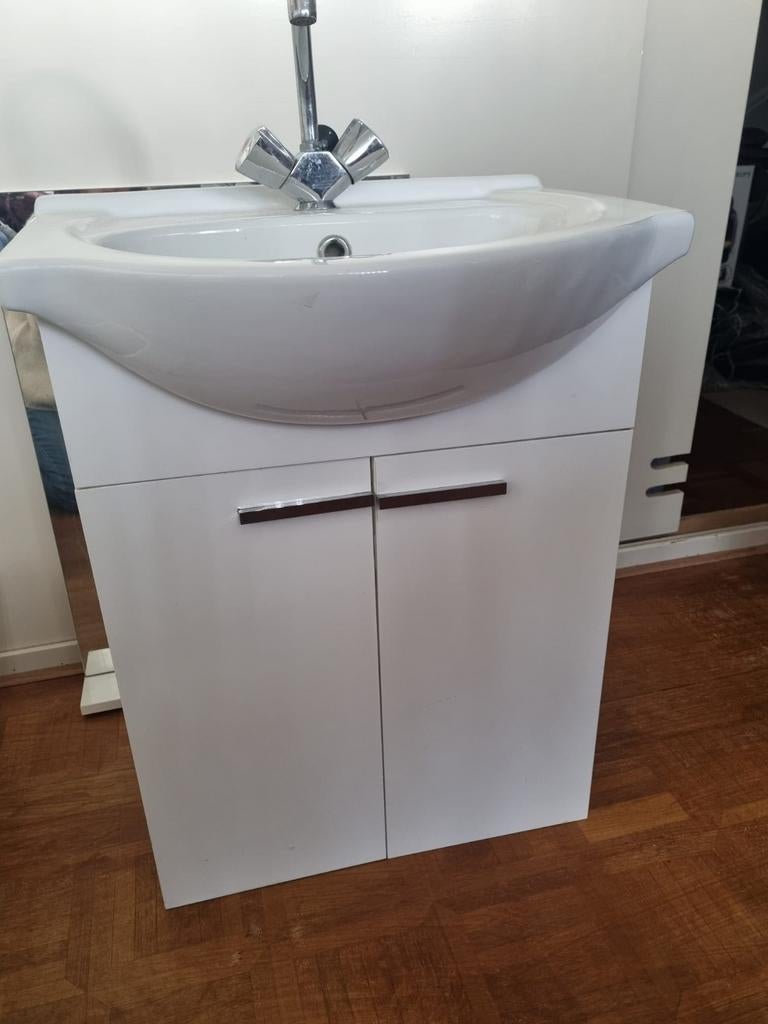 Witte badkamermeubel met wastafel en spiegel met plankje, Ophalen, Gebruikt, 50 tot 100 cm, Minder dan 100 cm