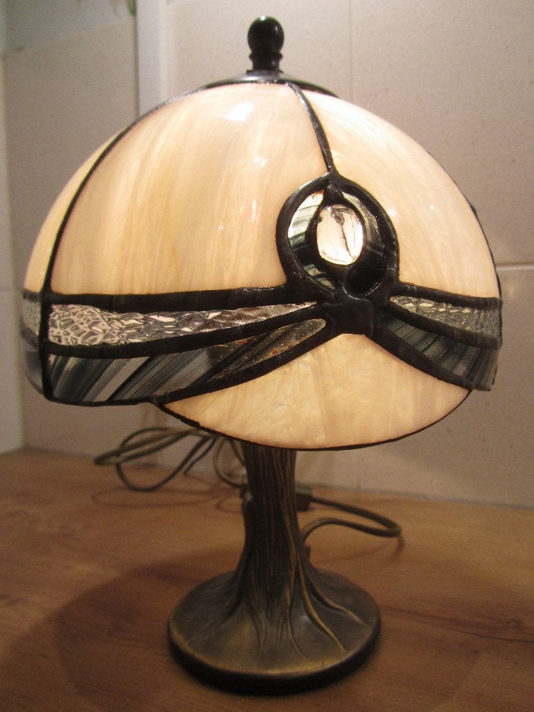 Tiffany tafellamp met golven, Ophalen of Verzenden, Zo goed als nieuw, Tiffany lamp