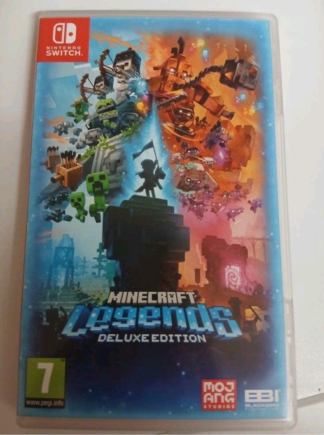 Minecraft Legends Deluxe Edition nintendo switch, 1 speler, Ophalen of Verzenden, Zo goed als nieuw, Vanaf 7 jaar