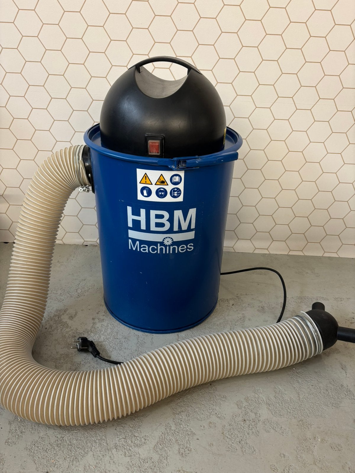 Afzuiginstallatie industriële afzuiging HBM, Ophalen, 70 mm of meer, Zo goed als nieuw, Afkortzaag