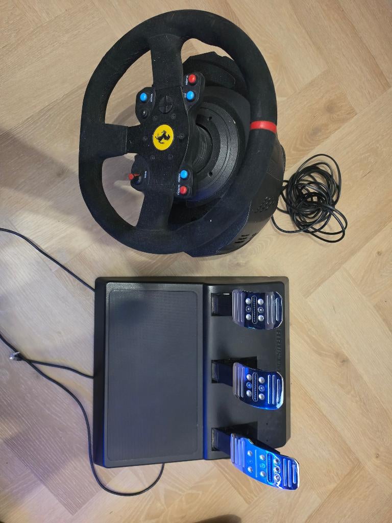Race stuur Thrustmaster t300 ferrari, Ophalen, Zo goed als nieuw, Thrustmaster