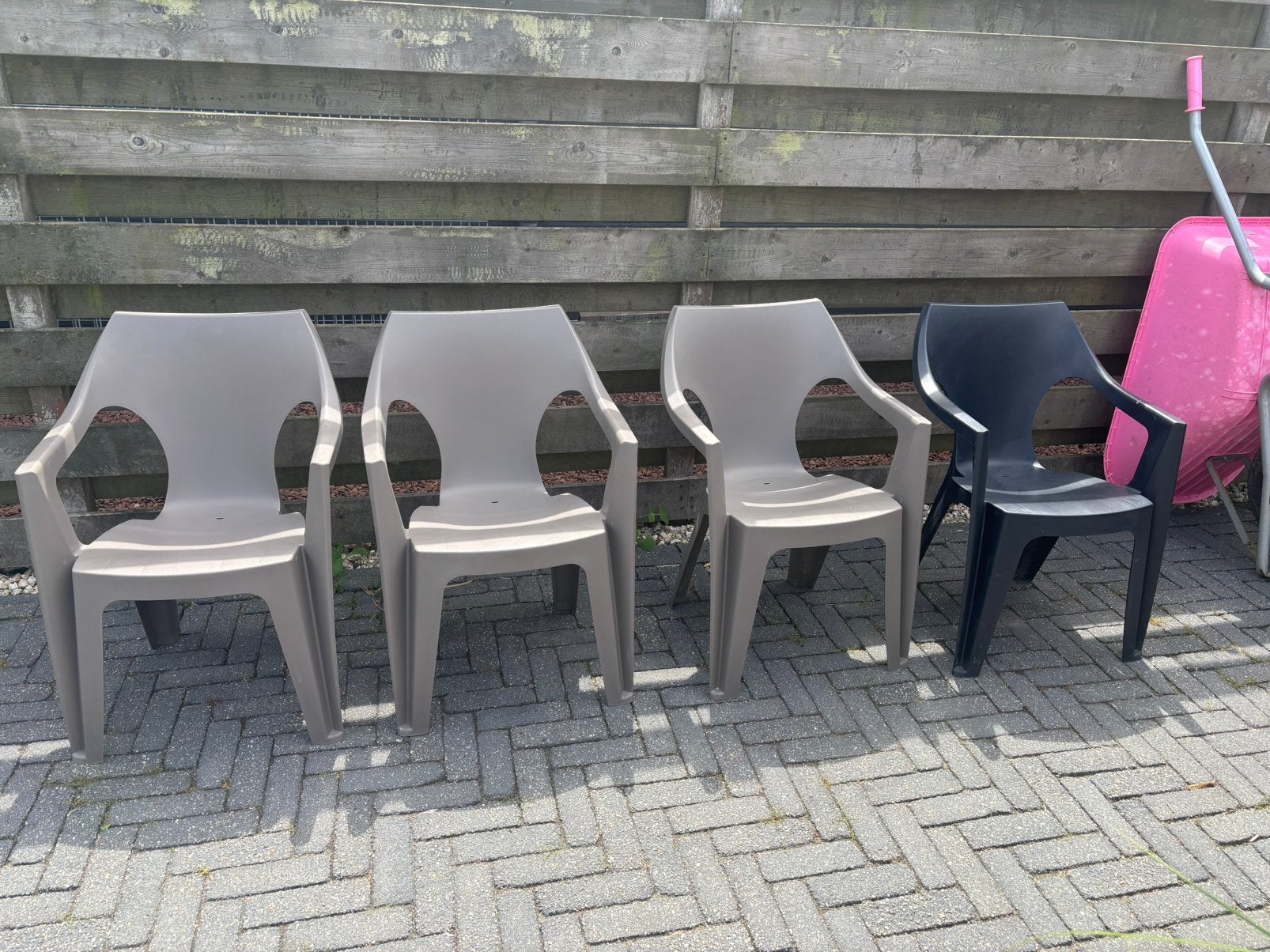4 Tuinstoelen Kwantum, Tuin en Terras, Tuinstoelen, Ophalen, Gebruikt, Plastic, Stapelbaar
