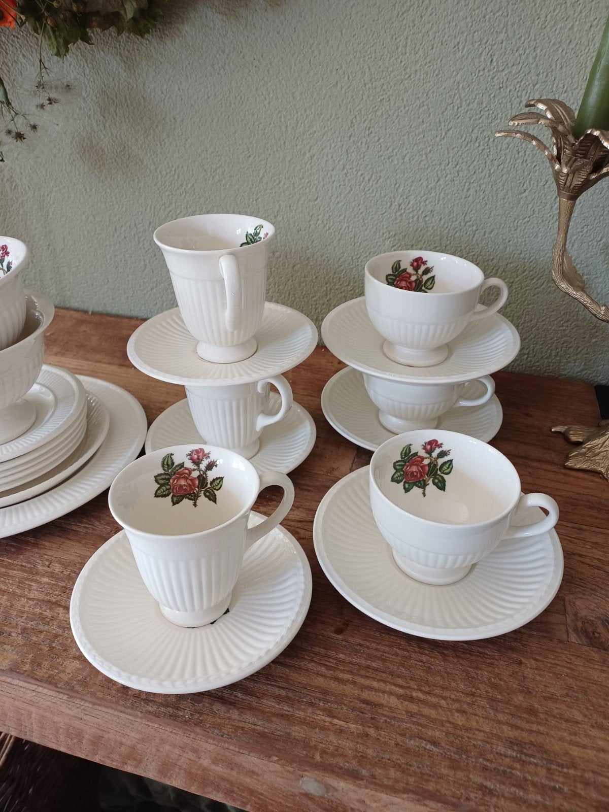 Wedgwood Moss Rose Servies schaal Kop Schotels kom Gebakbord, Antiek en Kunst, Ophalen of Verzenden