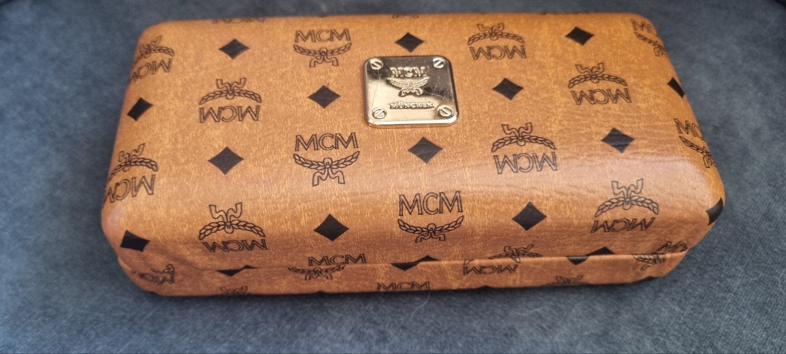 MCM brillenkoker met doekje, Overige merken, Bruin, Ophalen of Verzenden, Zo goed als nieuw