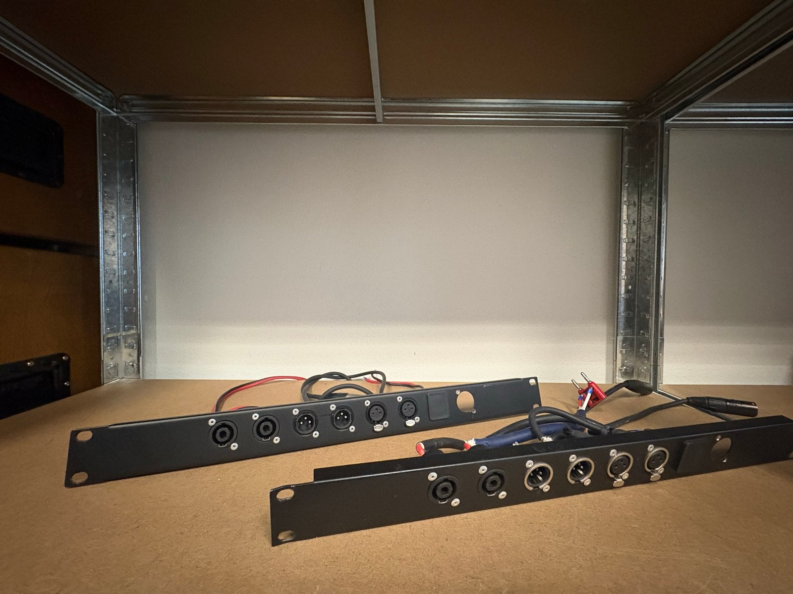 2x Patch panels met Speakon en XLR aansluitingen, Ophalen of Verzenden, Gebruikt, Audio