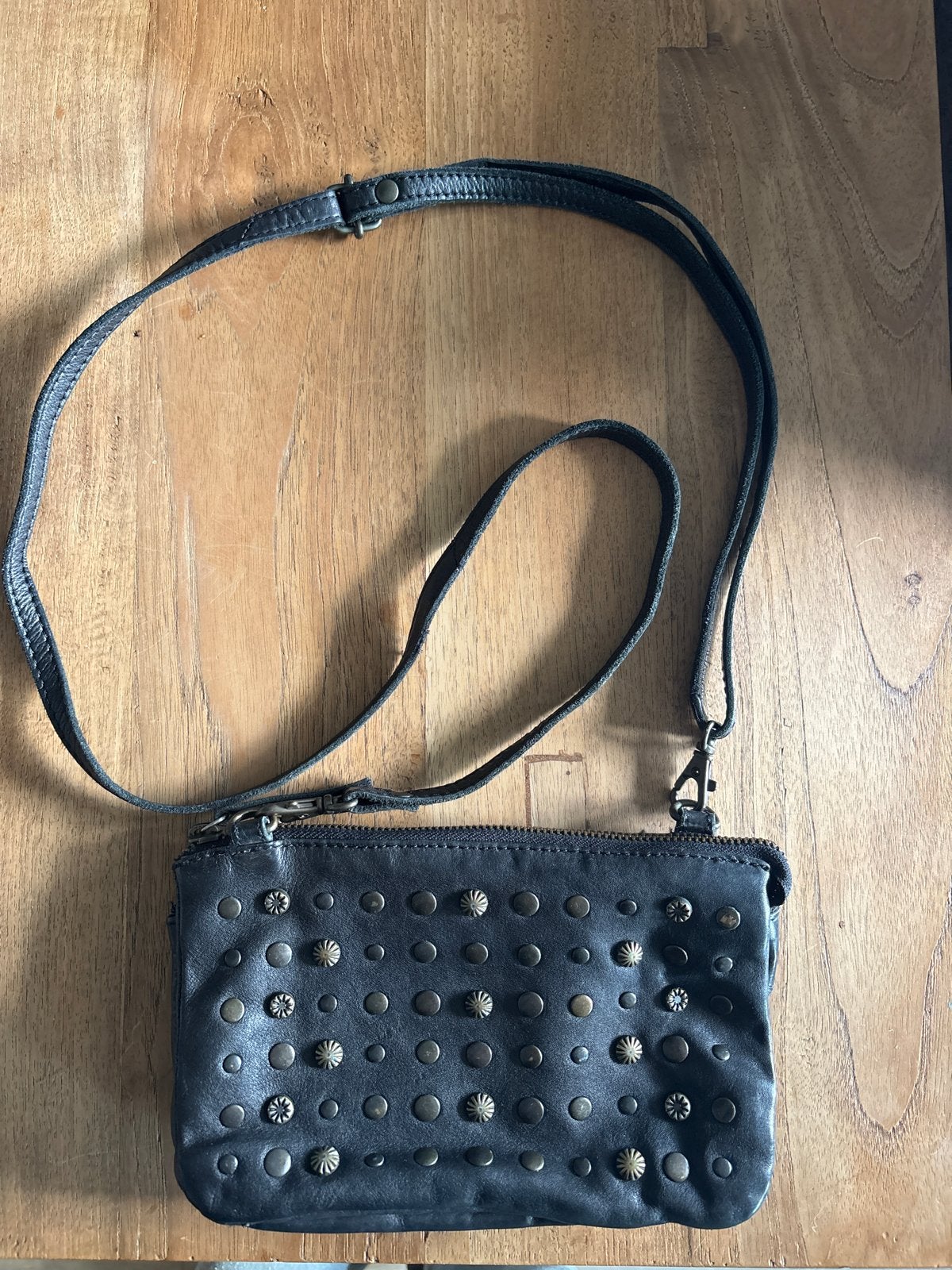 Bear Design zwart leren schoudertasje met studs, Ophalen of Verzenden, Gebruikt, Zwart, Schoudertasje