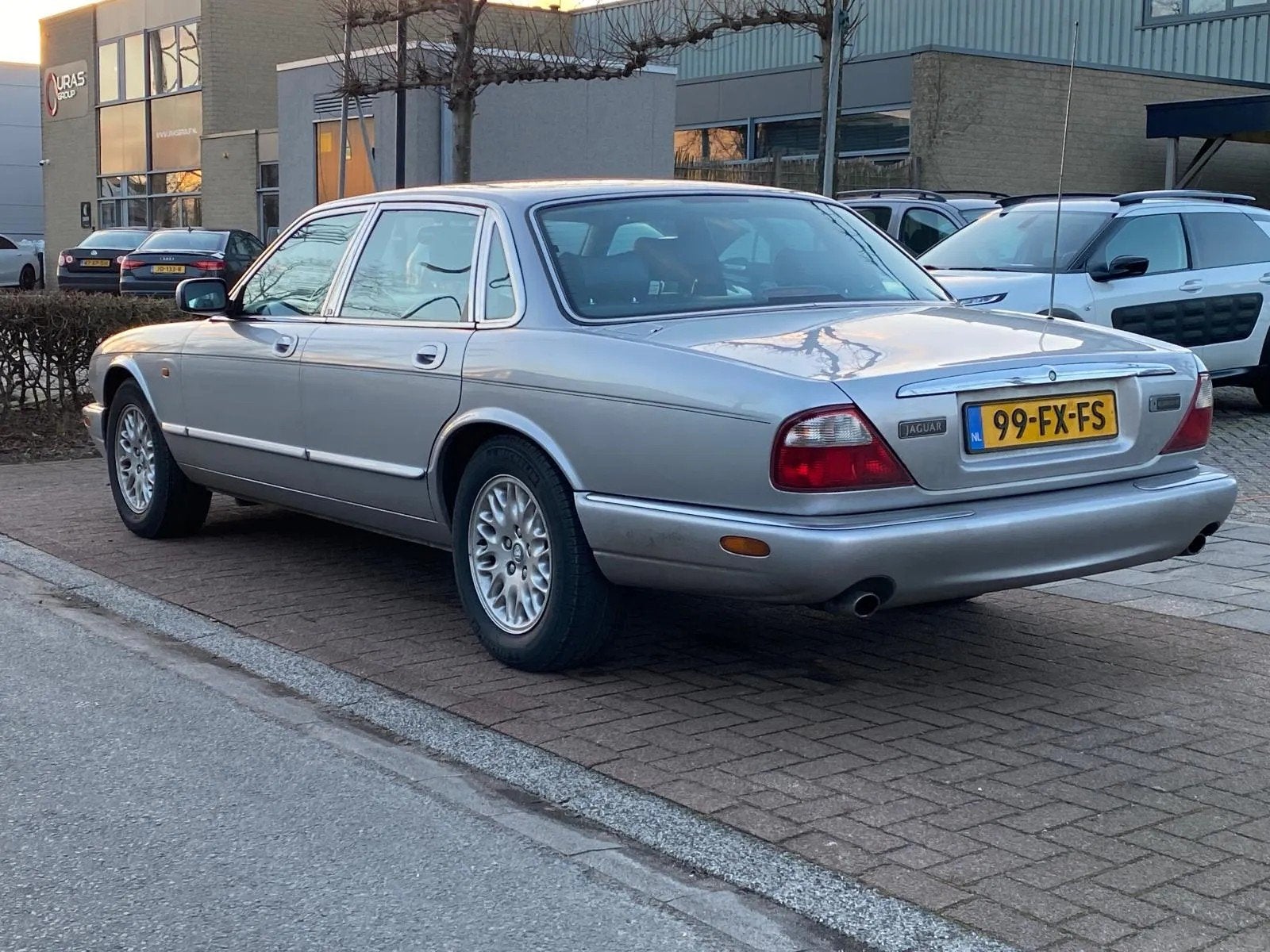 Jaguar XJ 3.2 V8 Executive -Youngtimer- KLASSE AUTO * APK 4-, foto 4