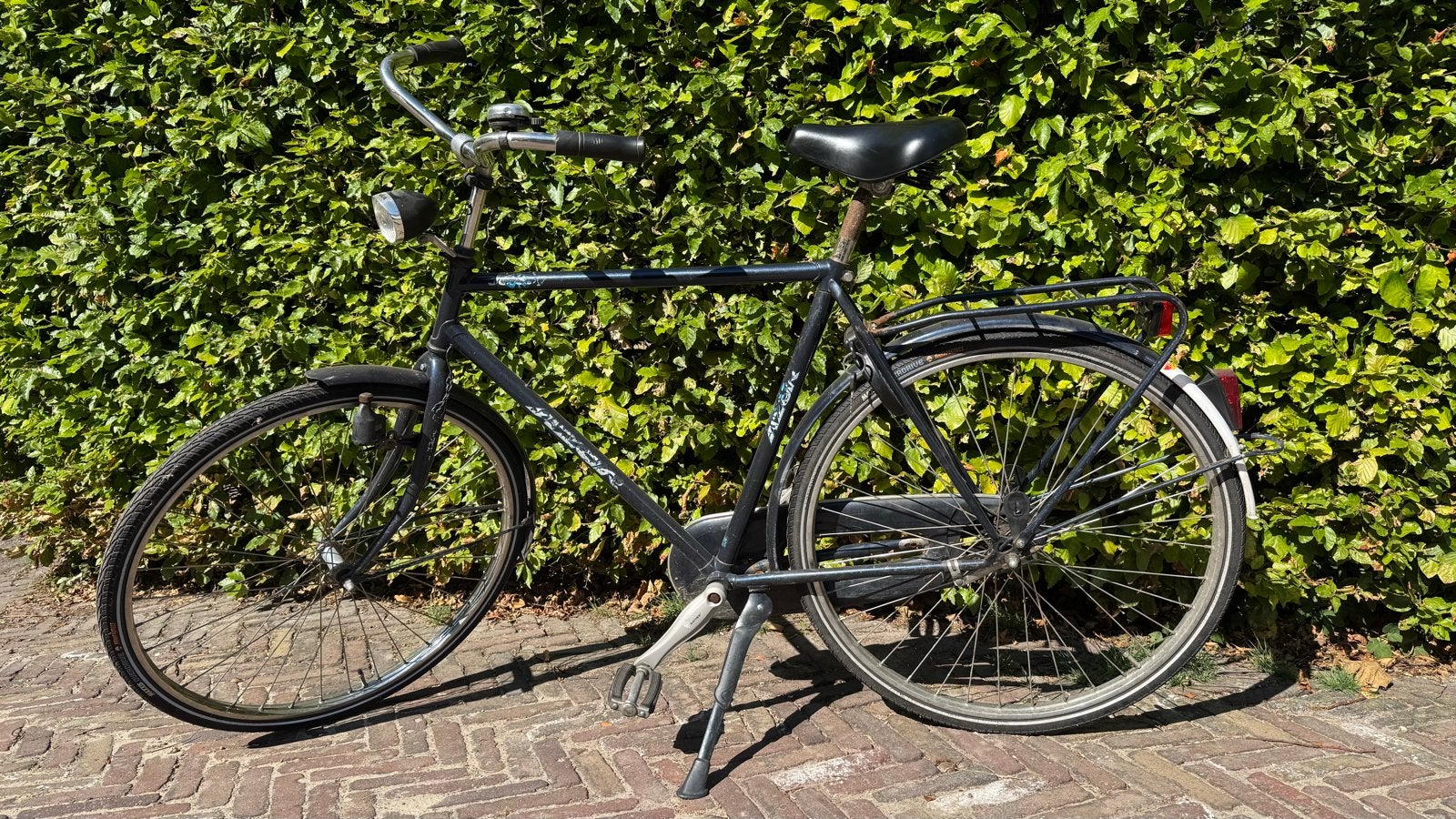 Azor Stadsfiets - Robuust, Terugtraprem, Gebruikt, Versnellingen, 61 tot 65 cm