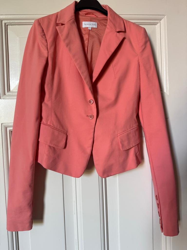 Patrizia Pepe Jasje - Koraalrood - Maat M, Overige kleuren, Maat 46/48 (XL) of groter, Ophalen of Verzenden, Zo goed als nieuw