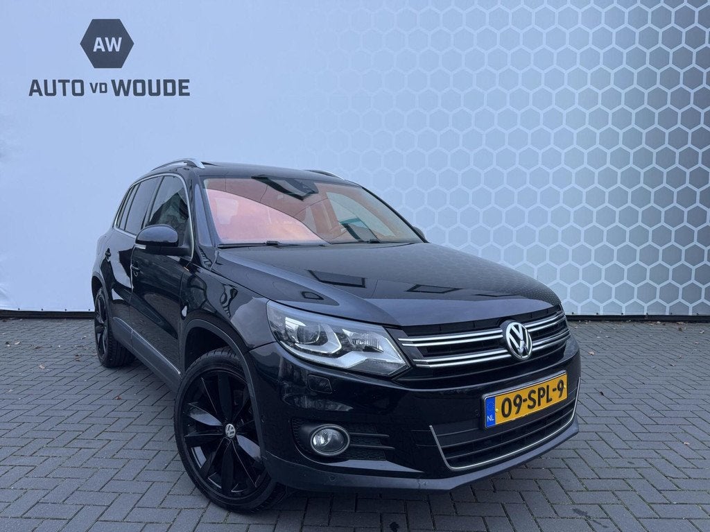 Volkswagen Tiguan 1.4 TSI Sport&Style Panoramadak Leer Xenon, Auto's, Volkswagen, Voorwielaandrijving, Euro 5, 15 km/l, 4 cilinders
