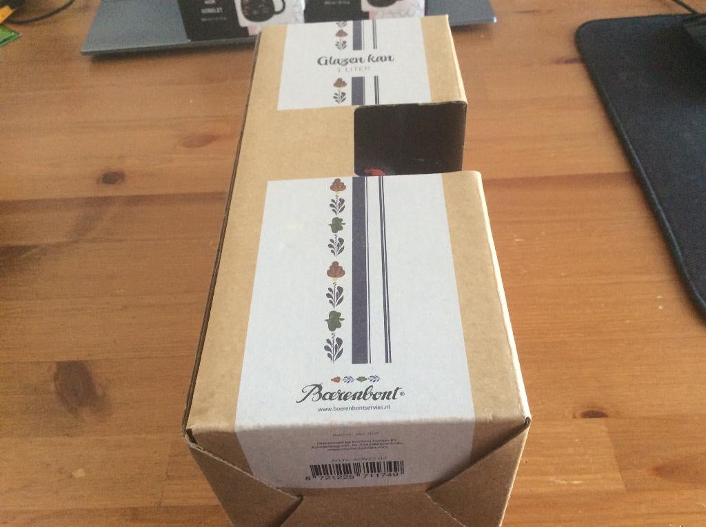 Boerenbont glazen waterkan 1 liter. Nieuw in verpakking, Huis en Inrichting, Keuken | Servies, Glas of Glazen, Nieuw, Ophalen of Verzenden
