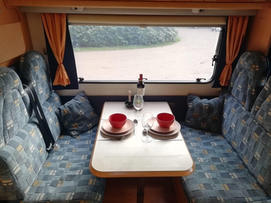 Caravans And Camping Compacte