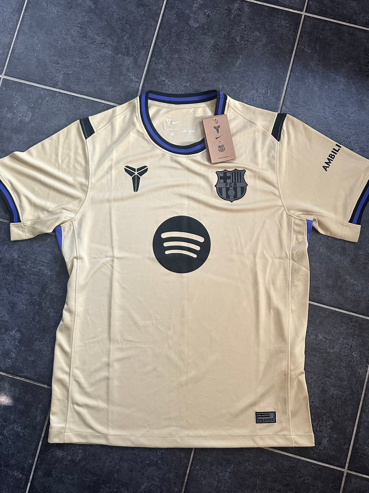 FC Barcelona x Kobe Bryant - maat M, Maat M, Verzenden, Nieuw, Shirt