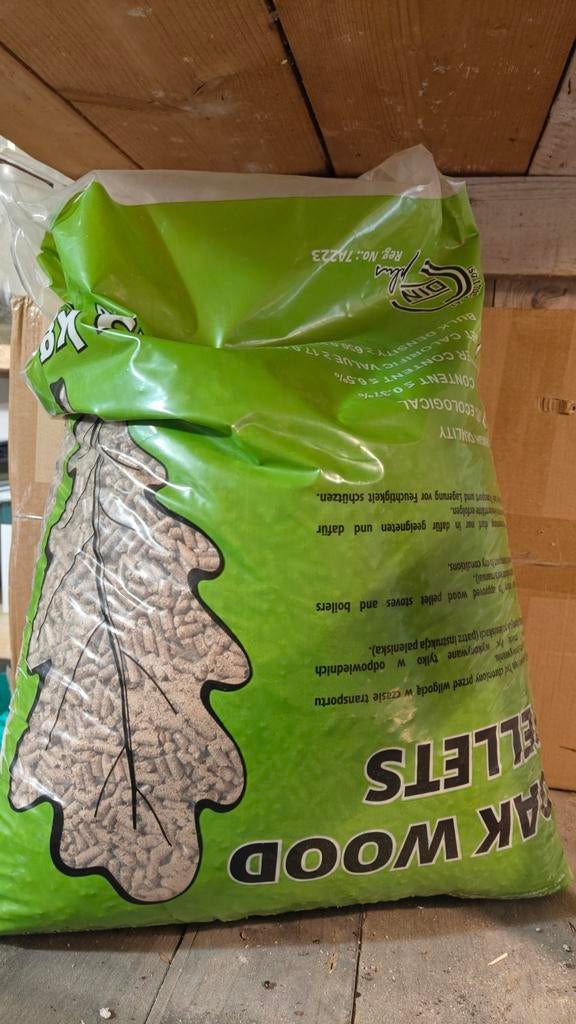 Nieuwe zak eikenhout pellets 15 kg - ideaal voor kachel, Minder dan 3 m³, Ophalen of Verzenden, Eikenhout, Blokken