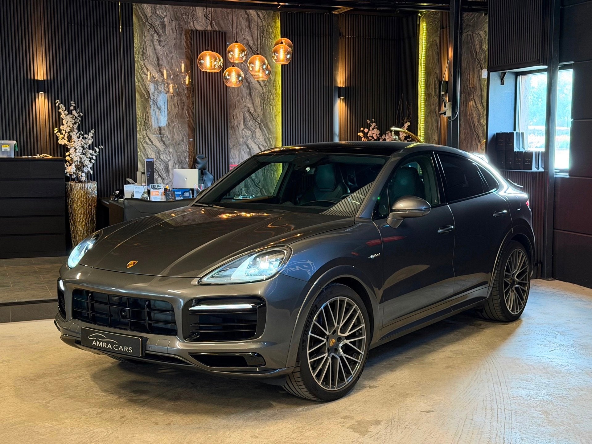 Porsche Cayenne Coupé 3.0 E-Hybrid PANO|LUCHTVERING|FULL OP, Auto's, Automaat, Cayenne, Gebruikt, Euro 6