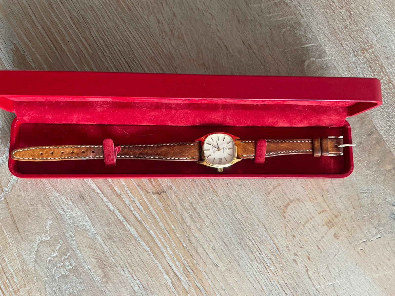 Omega De Ville Quartz Horloge - Vintage Dameshorloge, Leer, Polshorloge, Ophalen of Verzenden, Zo goed als nieuw