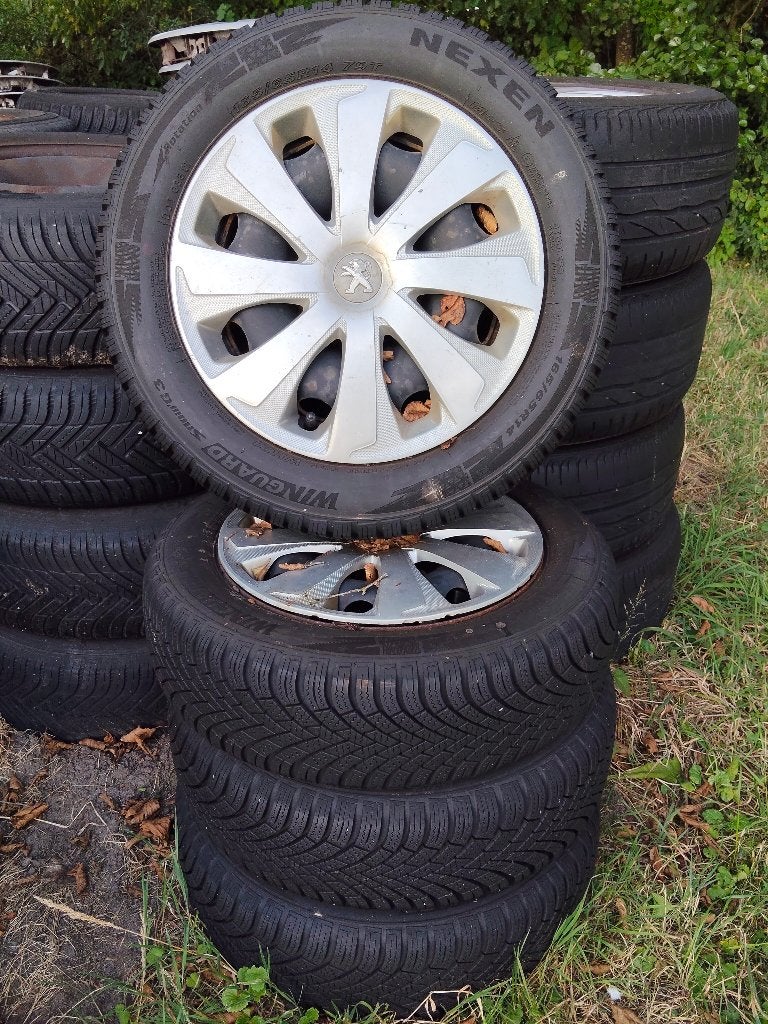 set velgen + winterbanden Nexen Winguard 7mm Peugeot 108, 14 inch, Gebruikt, Ophalen of Verzenden, Band(en)