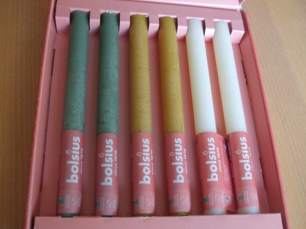 Te koop set mooie kaarsen.(nieuw)., Overige materialen, 25 tot 50 cm, Nieuw, Ophalen of Verzenden