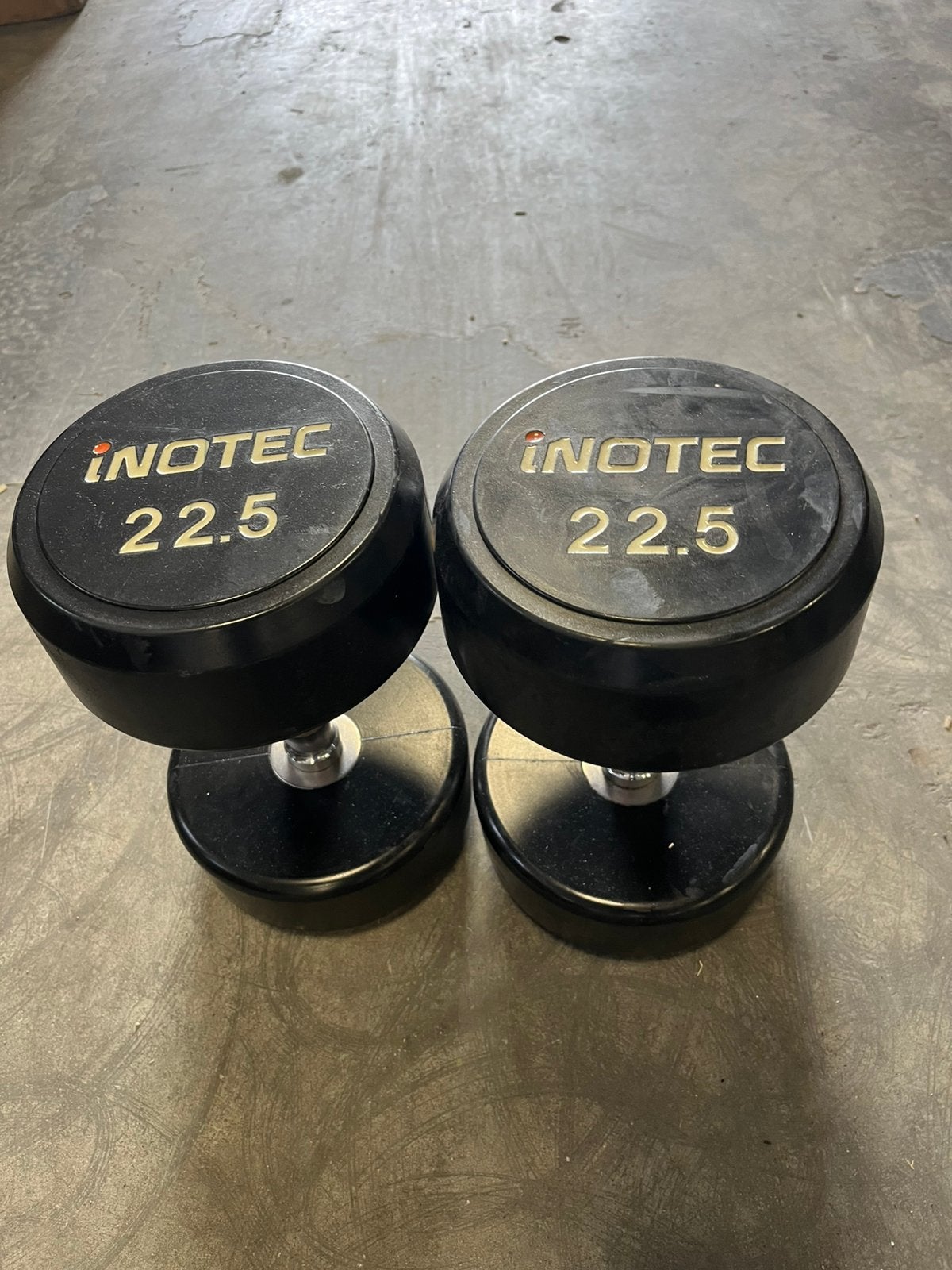 2 x 22,5 kg inotec rubberen dumbbells set gewichten, Sport en Fitness, Ophalen, Dumbbell, Gebruikt, 2 x 22,5 kg