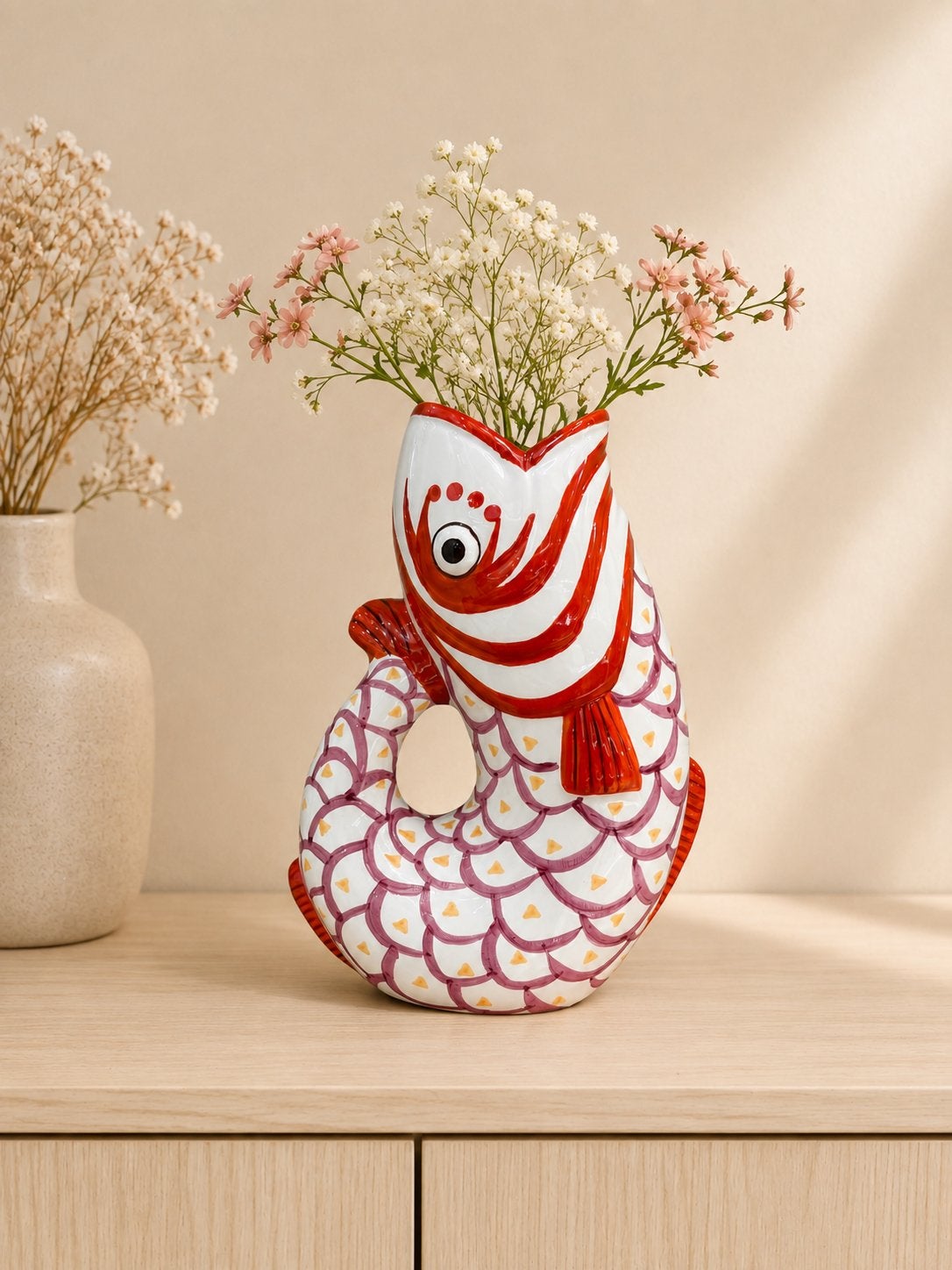 Unieke Vaas in Visvorm - Steun Griekse Zwerfhonden!, Huis en Inrichting, Overige materialen, 25 cm, Nieuw, Meerkleurig