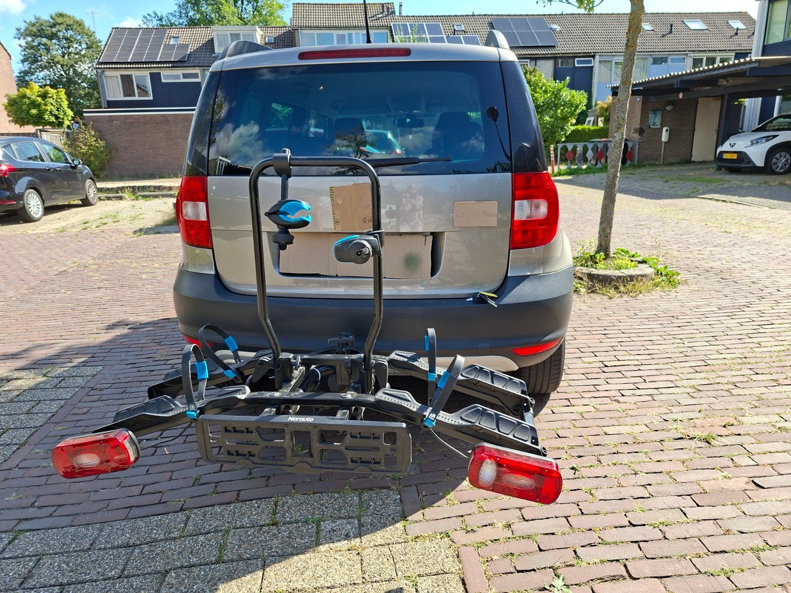 Naar achter kantelbaar fietsenrek voor 2 (e) bikes, Auto diversen, Ophalen, Nieuw, 2 fietsen, Trekhaakdrager