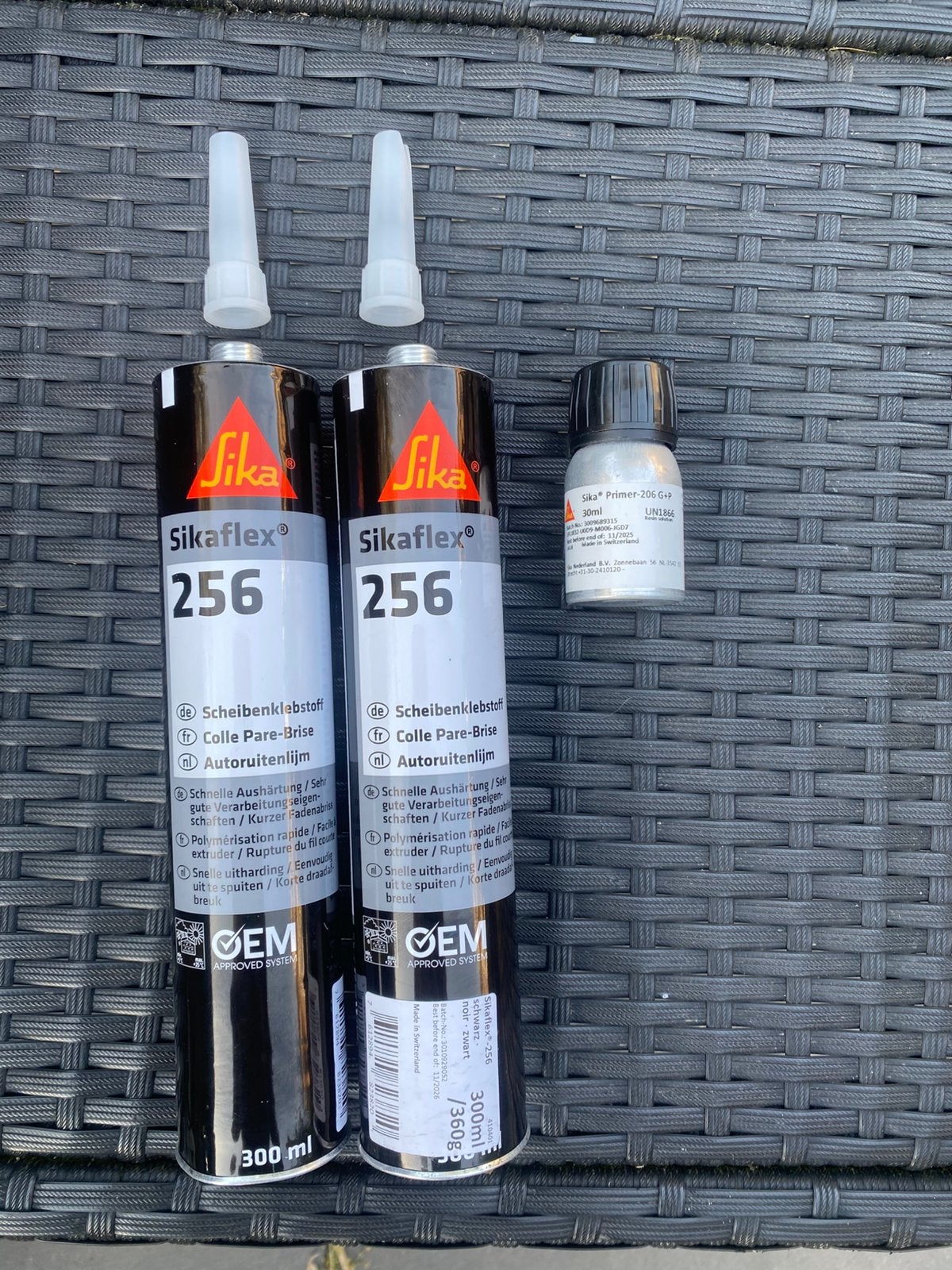 Sikaflex 256 autoruitlijm +  primer voor camper, Ophalen of Verzenden