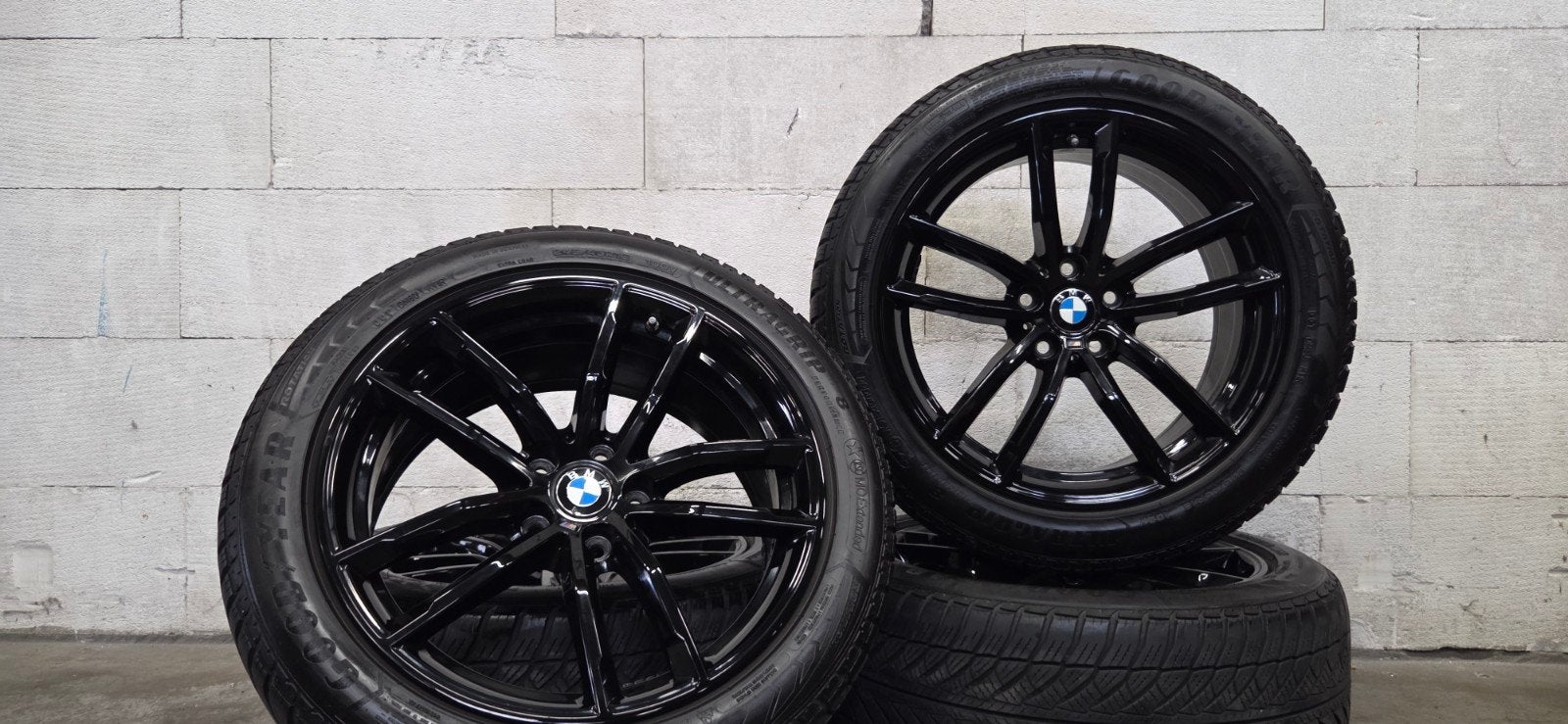 18" BMW 662M G30 G31 5-serie orig velgen winterbanden TPMS, 18 inch, Banden en Velgen, C, V