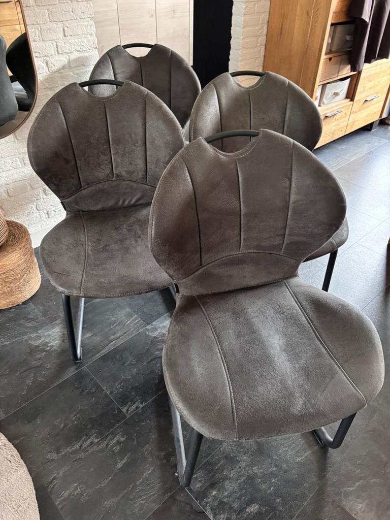 4 grijze eethoek stoelen, Ophalen of Verzenden, Gebruikt, Grijs, Vier