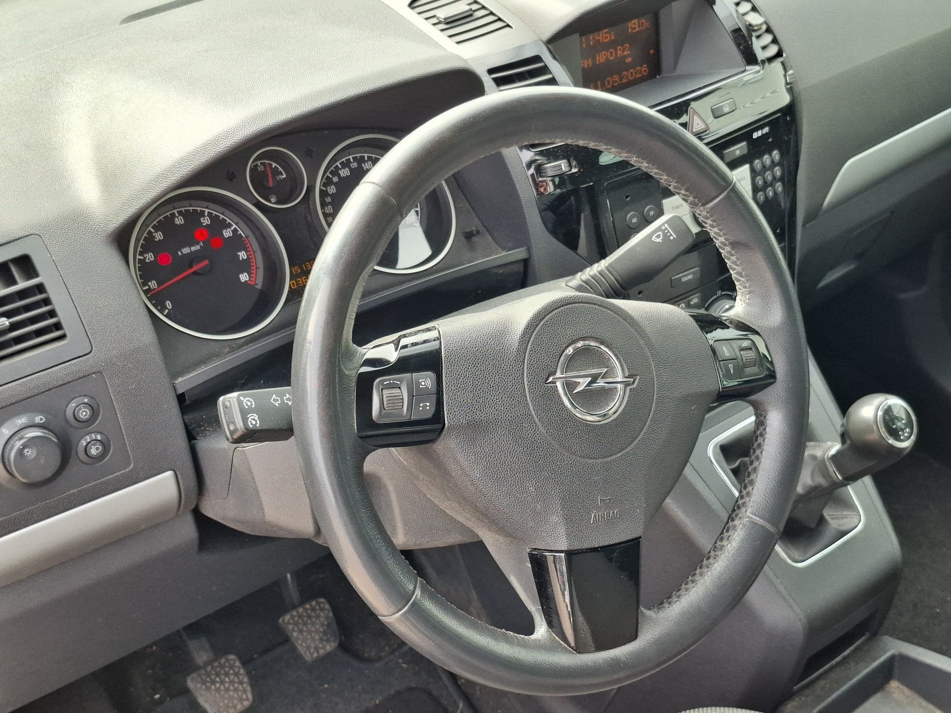 Opel Zafira 1.8 Cosmo | Nieuwe APK | Trekhaak | nieuw binnen, Voorwielaandrijving, Euro 5, Stof, Gebruikt