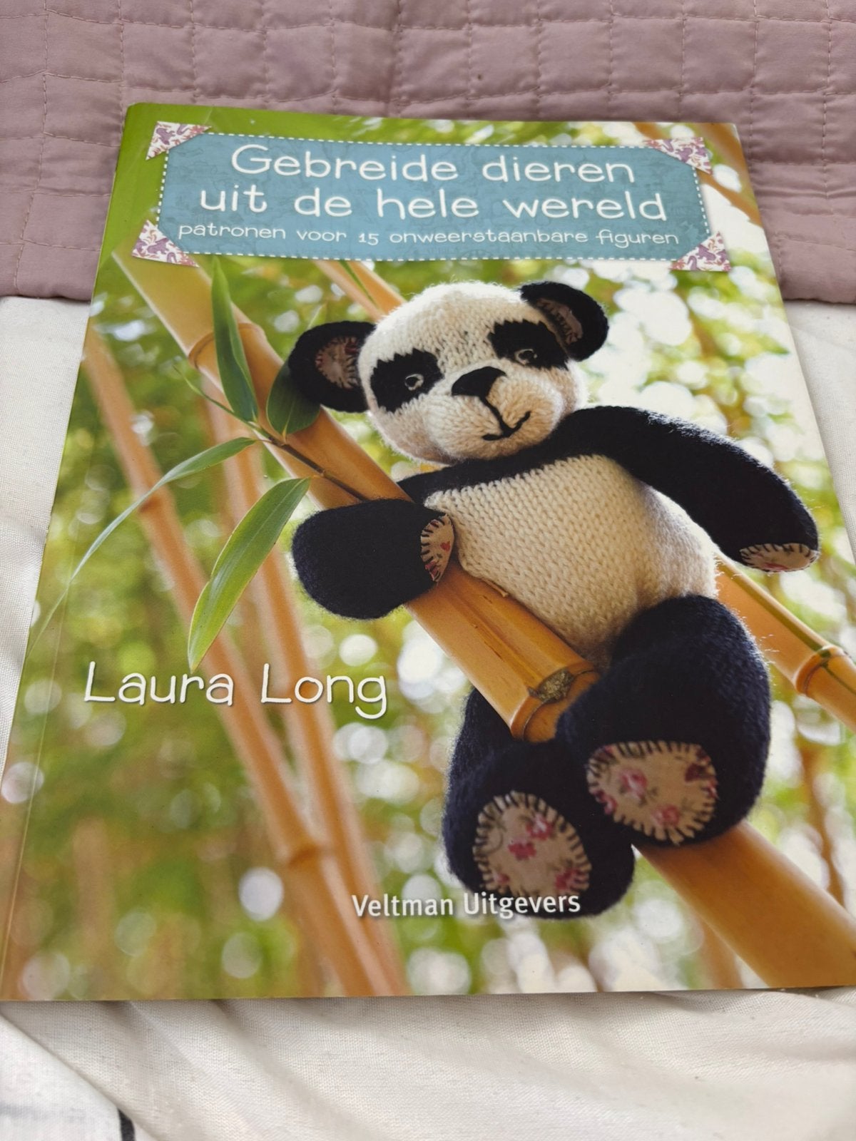 Gebreide dieren uit de hele wereld, Ophalen of Verzenden, Zo goed als nieuw, Haken, Patroon of Boek