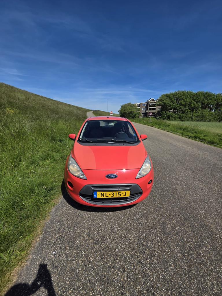 Ford Ka 1.2 69pk 2010 Rood, Auto's, Ford, Voorwielaandrijving, 1242 cc, 4 cilinders, 4 stoelen