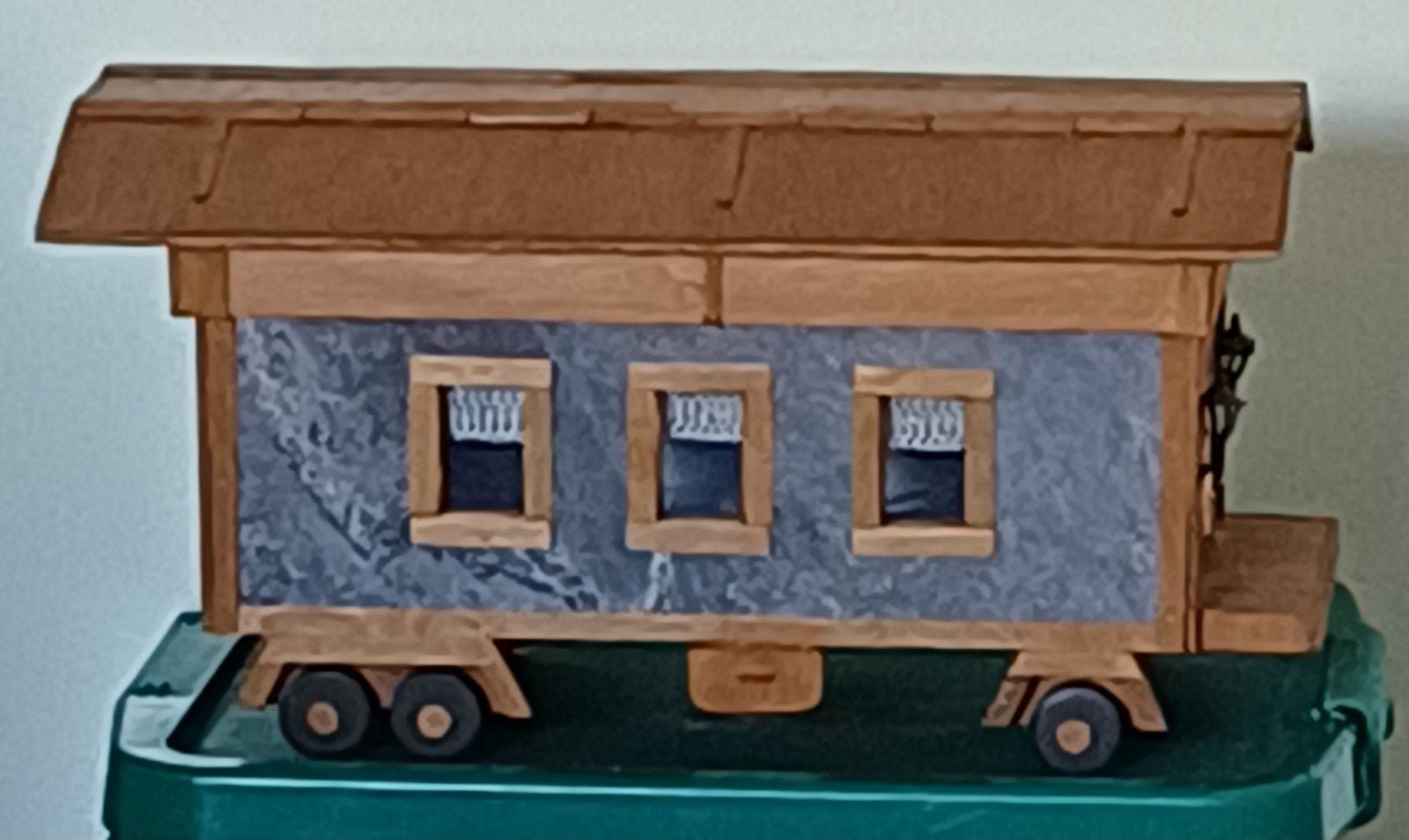 poppenhuis woonwagentje, Ophalen of Verzenden, Nieuw, Poppenhuis