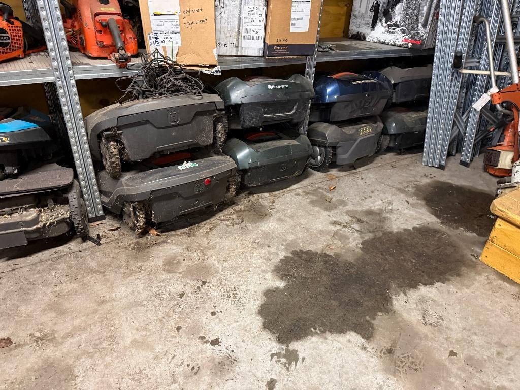 20 x Husqvarna automowers geheel klaar gemaakt, Tuin en Terras, Grasmaaiers, Ophalen of Verzenden, Zo goed als nieuw, 50 cm of meer