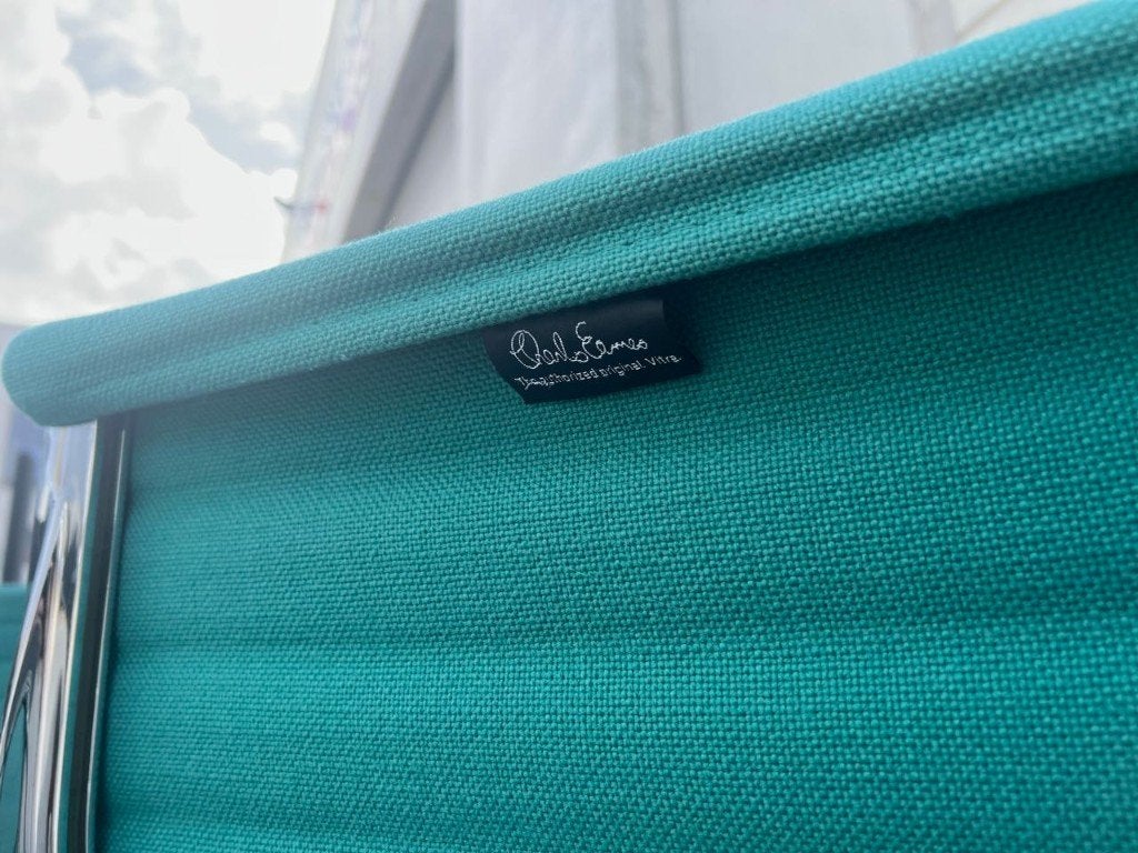 Vitra Eames EA119 hopsak bureaustoelen, 6x, Blauw, Ophalen of Verzenden, Zo goed als nieuw, Bureaustoel